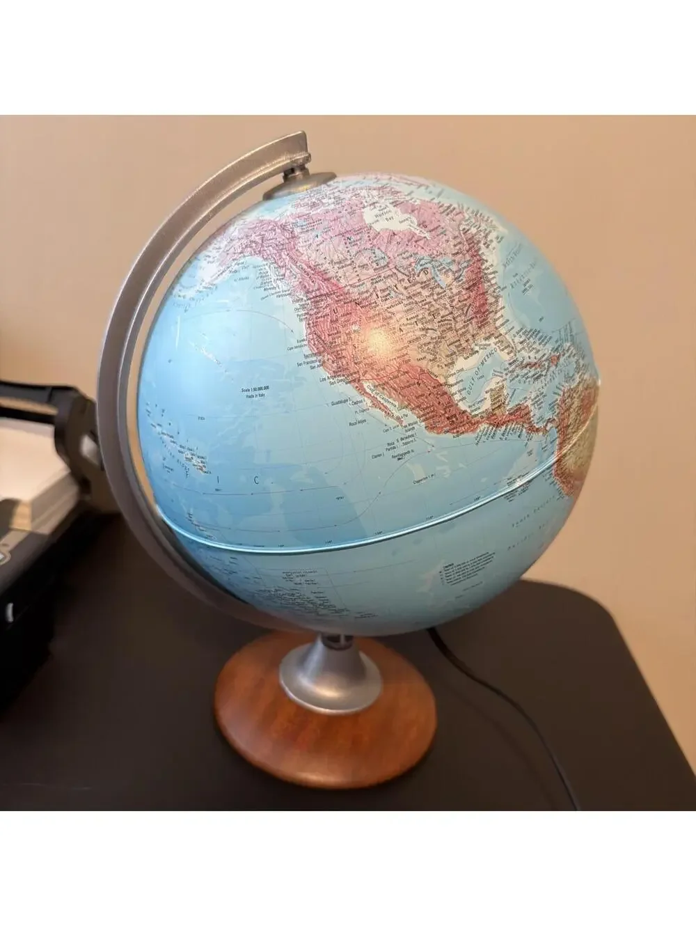 Light Up Globe